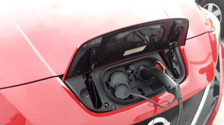 080219 PUNT RECARREGA VEHICLE ELÈCTRIC 2.jpg