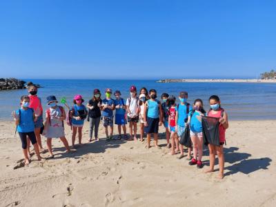 090621 SORTIDA ESCOLA VORA DEL MAR PLATGES NETES 3.jpg