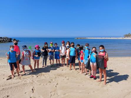 090621 SORTIDA ESCOLA VORA DEL MAR PLATGES NETES 3.jpg