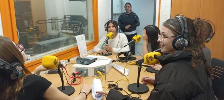 120325 PROGRAMA VINYES Gent the school 3.jpg