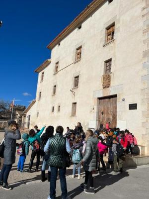 230224 VISITA ESCOLAR A L'EXPOSICIÓ PERMANENT PALLASSO.jpg