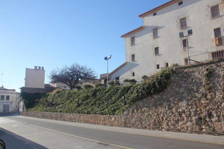 Cubelles_castell_mur_actual_ALTA.jpg