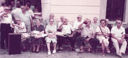 Fotografia exposició fotogràfica Festa Major 1984 en homenatge a la gent gran.jpg